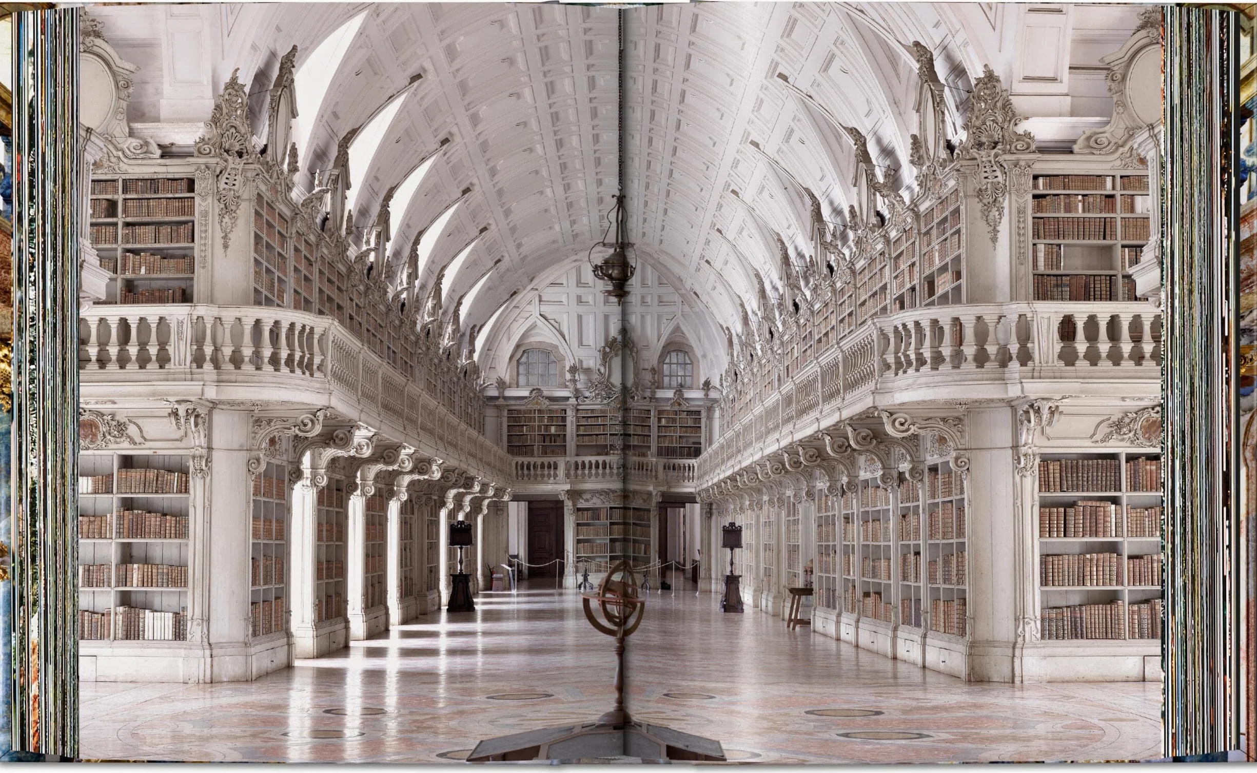 The World's Most Beautiful Libraries: The World’s Most Beautiful Libraries. 45th Ed.
