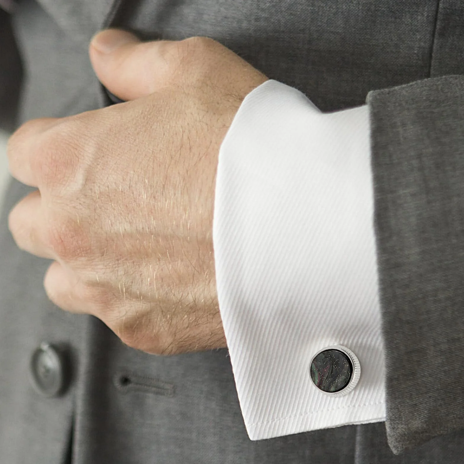 Spinki do mankietów dla mężczyzn, 1 para spinki do mankietów retro eleganckie spinki do mankietów srebrna zielona klasyczna koszula akcesoria ślubne konferencje biznesowe męskie spinki do mankietów
