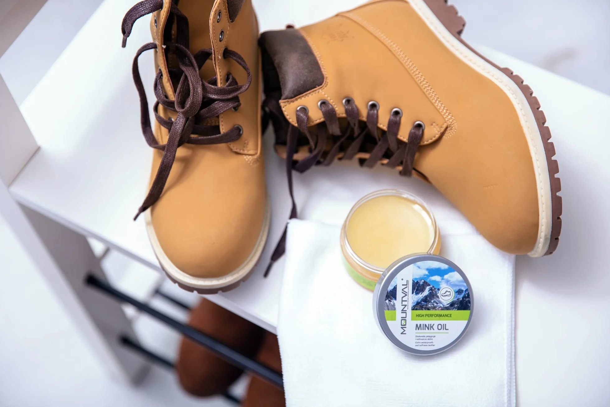 Mountval Mink Oil, Wysokiej Jakości Olejowa Pasta do Butów Odżywia i Chroni Buty przed Przemakaniem, Wosk do skóry