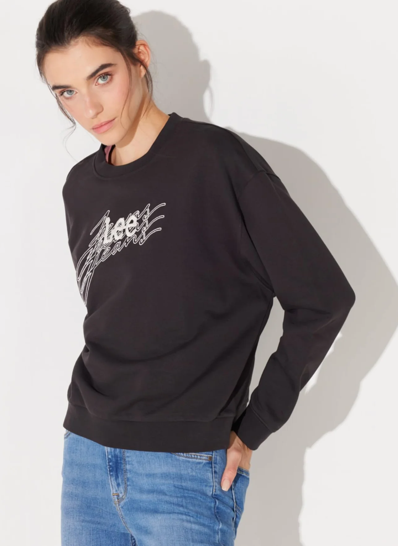 Armani Exchange Bluza sportowa Kobiety Bluza Z Okrągłym Logo