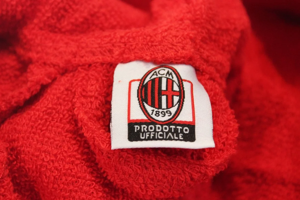 Oficjalny szlafrok męski AC Milan z kapturem, czerwony, czarny, 100% mikro-frotte, czysta bawełna