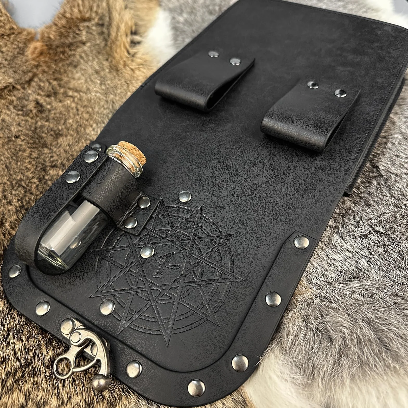 HiiFeuer Średniowieczna alchemia sztuczna skóra saszetka na pasek z 4 korkowymi buteleczkami, Fantasy Wizard torba biodrowa Side Pack na Halloween, czarny C