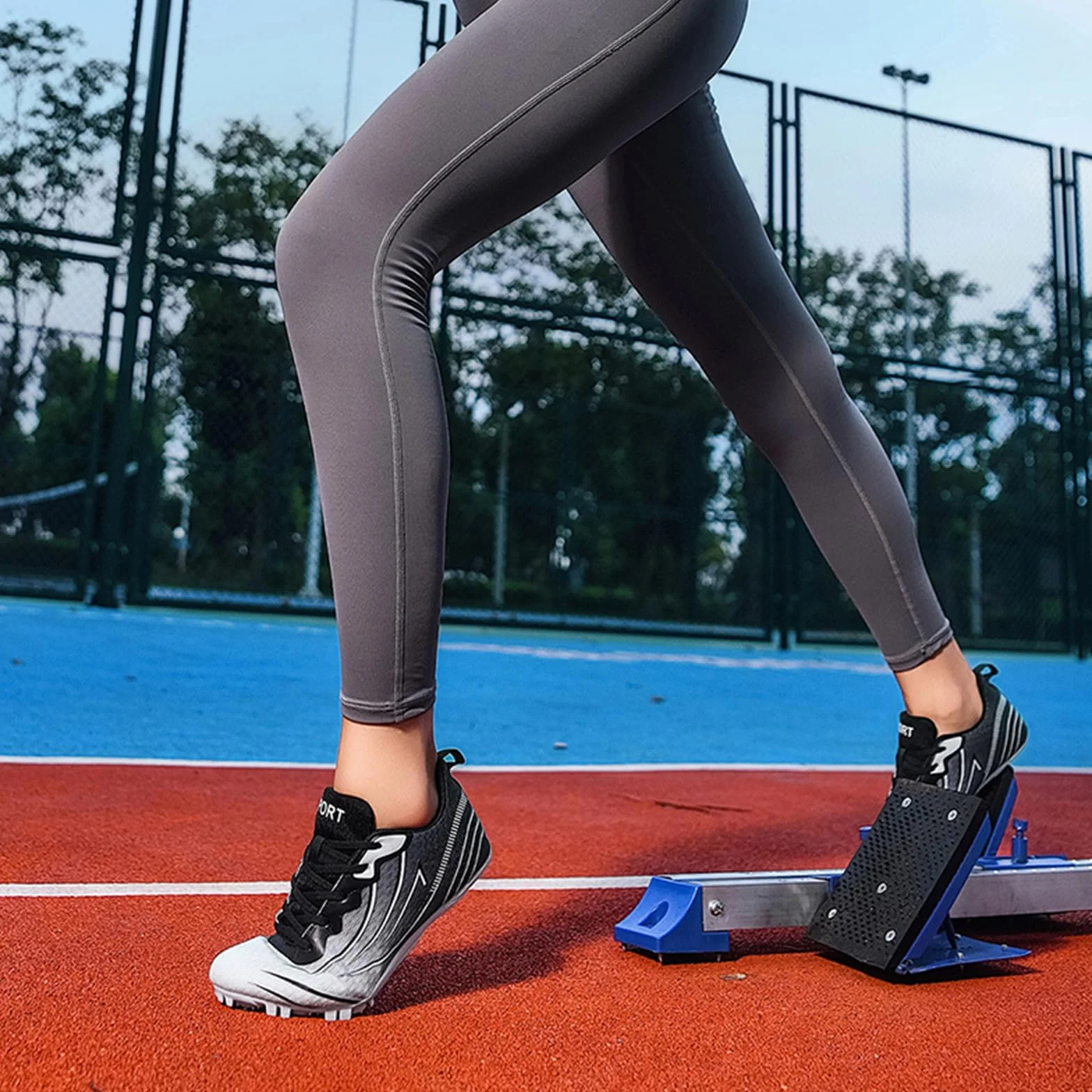 Buty do biegania i biegania Damskie Kolce Sprint Race Running Sneakers Oddychające dziecięce buty do skakania