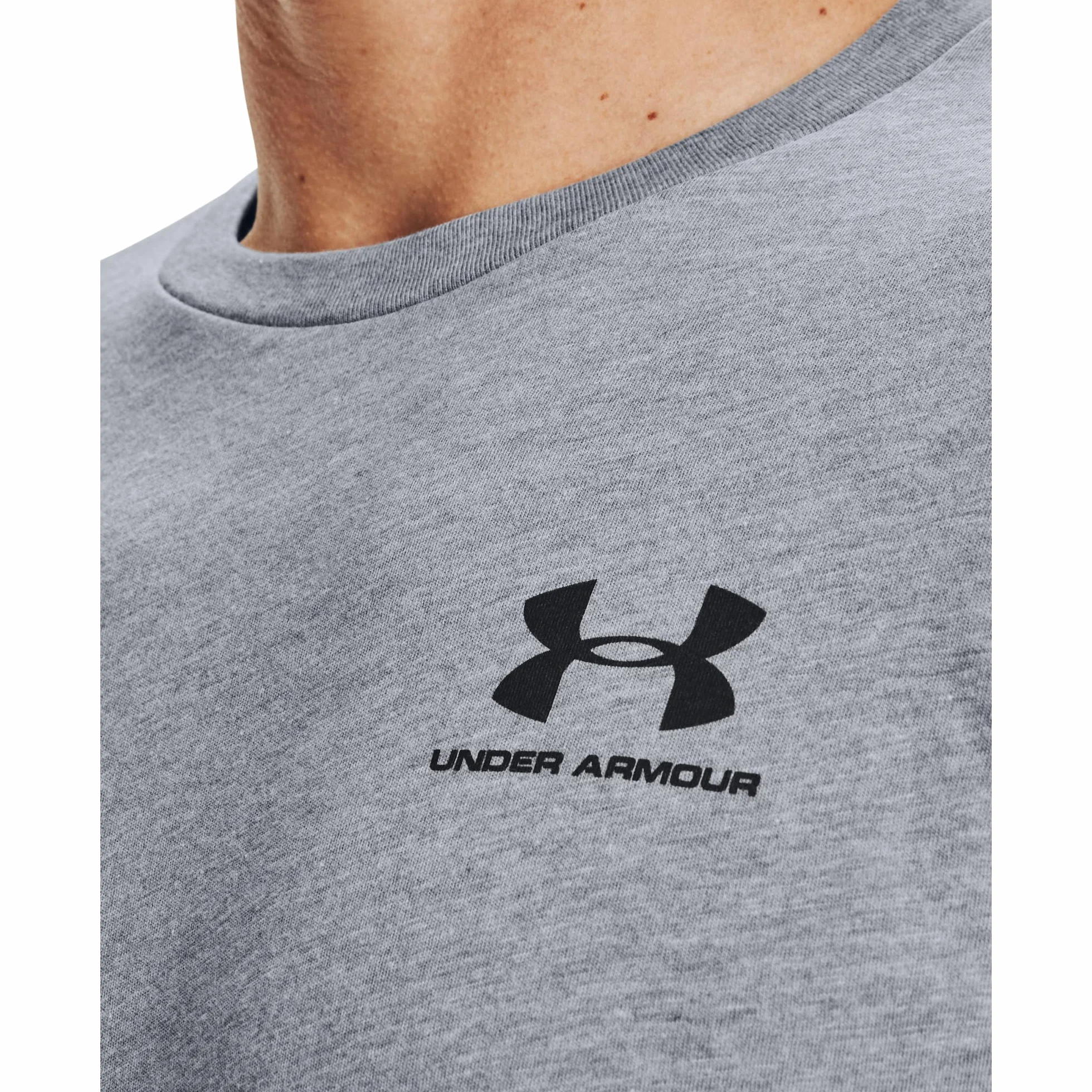 Under Armour Herren Sportstyle Left Chest, komfortables T-Shirt für Männer mit Logo auf der linken Brust, Sportshirt mit loser Passform
