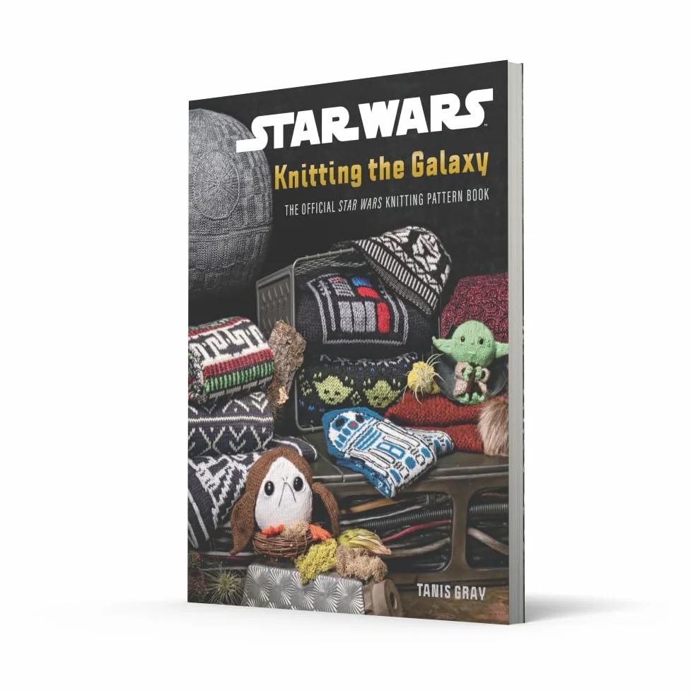 Star Wars: Knitting the Galaxy: The official knitting guide with over 25 patterns for costume, toy and apparel DIY, for fans of the popular franchise