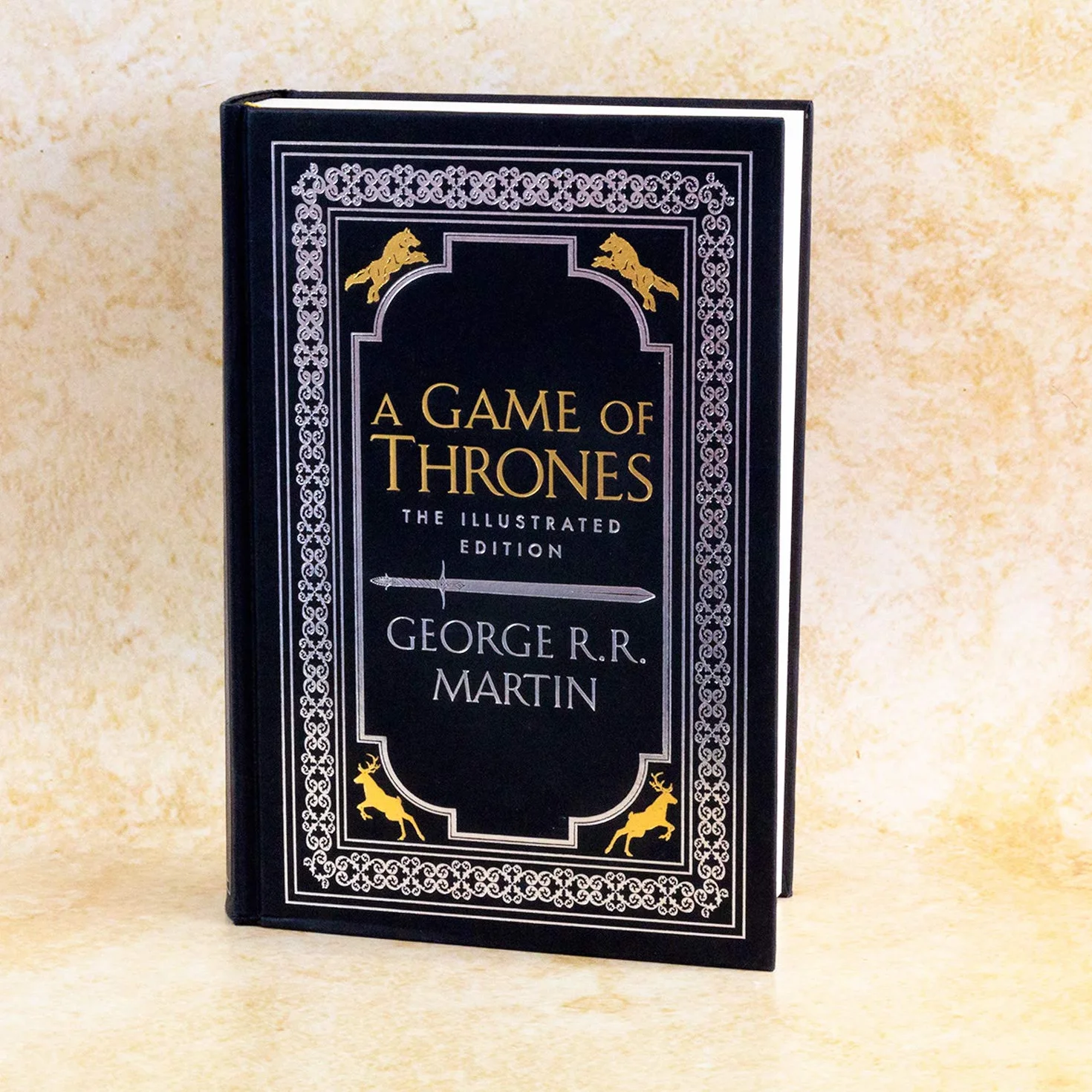 A Game of Thrones: The bestselling classic epic fantasy series behind the award-winning HBO and Sky TV show and phenomenon GAME OF THRONES: 1