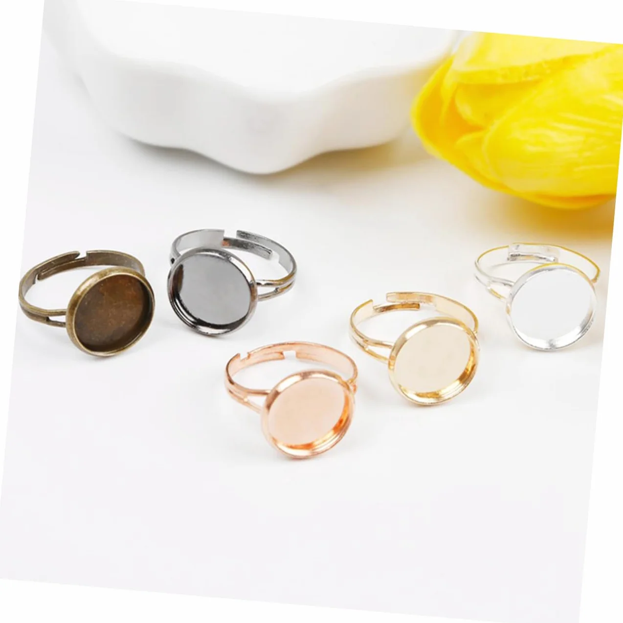 NUOBESTY 60 Szt Podstawa pierścienia modna biżuteria dla kobiet damskie pierścionki ze stali nierdzewnej pierścienie dekoracje pierścionek z biżuterią DIY wkładka pierścień nastawny baza