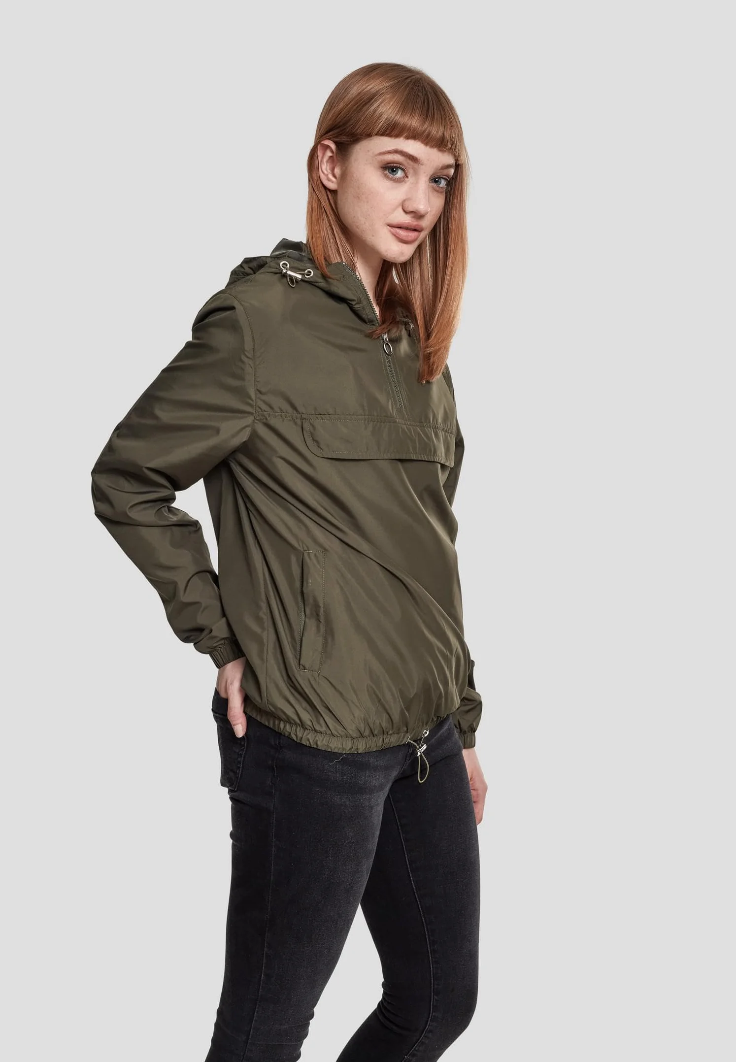 Urban Classics Damska wiatrówka z kapturem dla kobiet, damska kurtka Basic Pull Over Jacket dost?pna w ponad 10 wariantach kolorystycznych, rozmiary XS - 5XL, ciemnooliwkowy, M