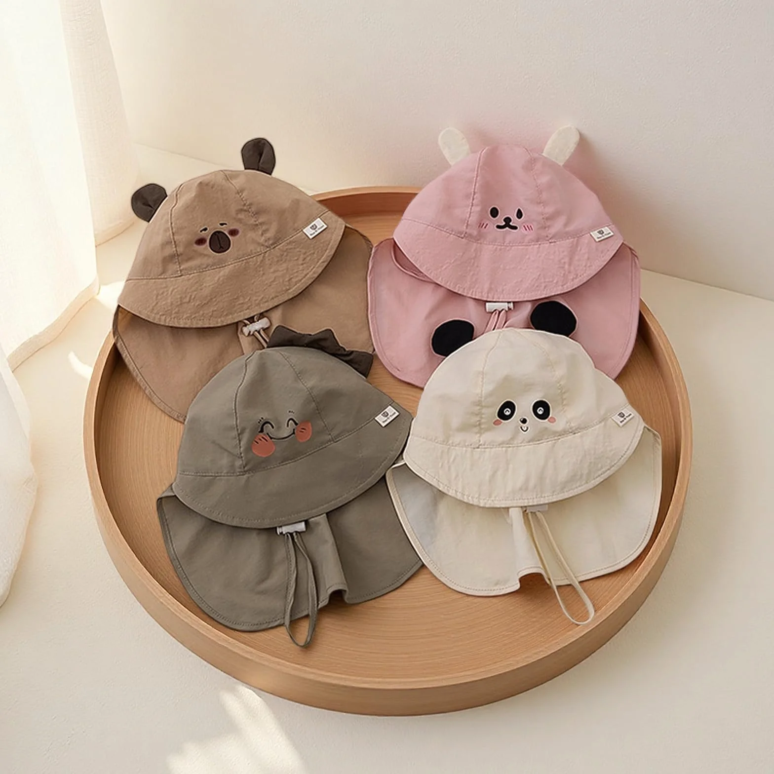 AYNKH Bebe Muslin Peaked Cap, kapelusz przeciwsłoneczny z ochroną szyi i uszu, ochrona UV (UPF 50+) Czapka unisex dla niemowląt i niemowląt, obwód głowy 38-46 cm (Panda)
