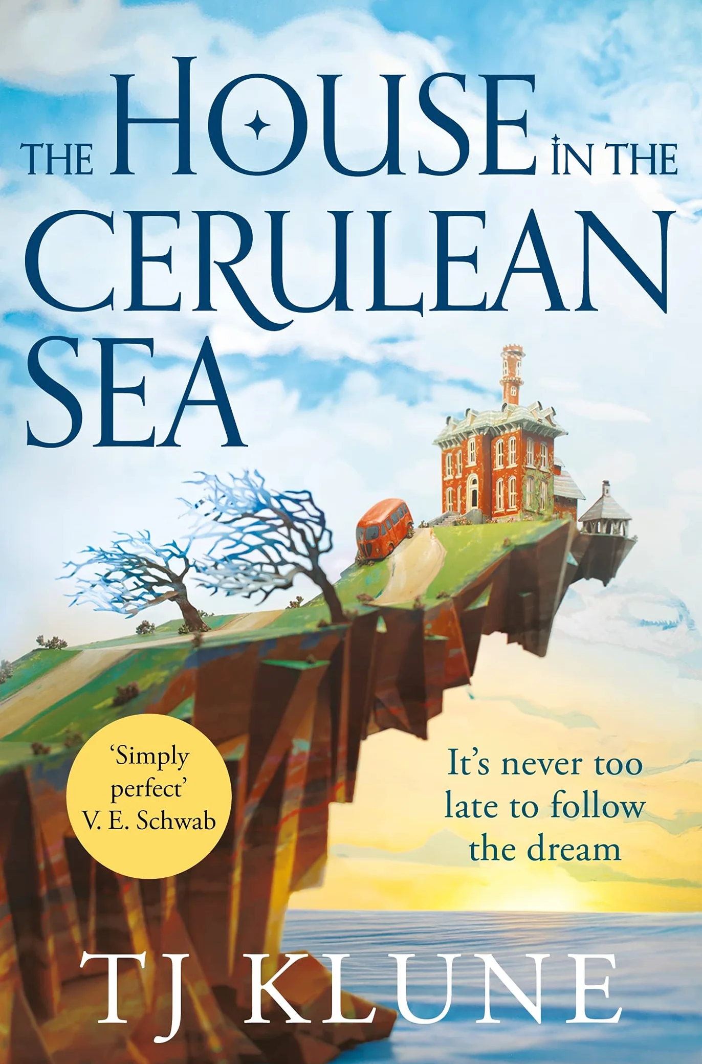 The House in the Cerulean Sea: an uplifting, heart-warming cosy fantasy about found family: 1