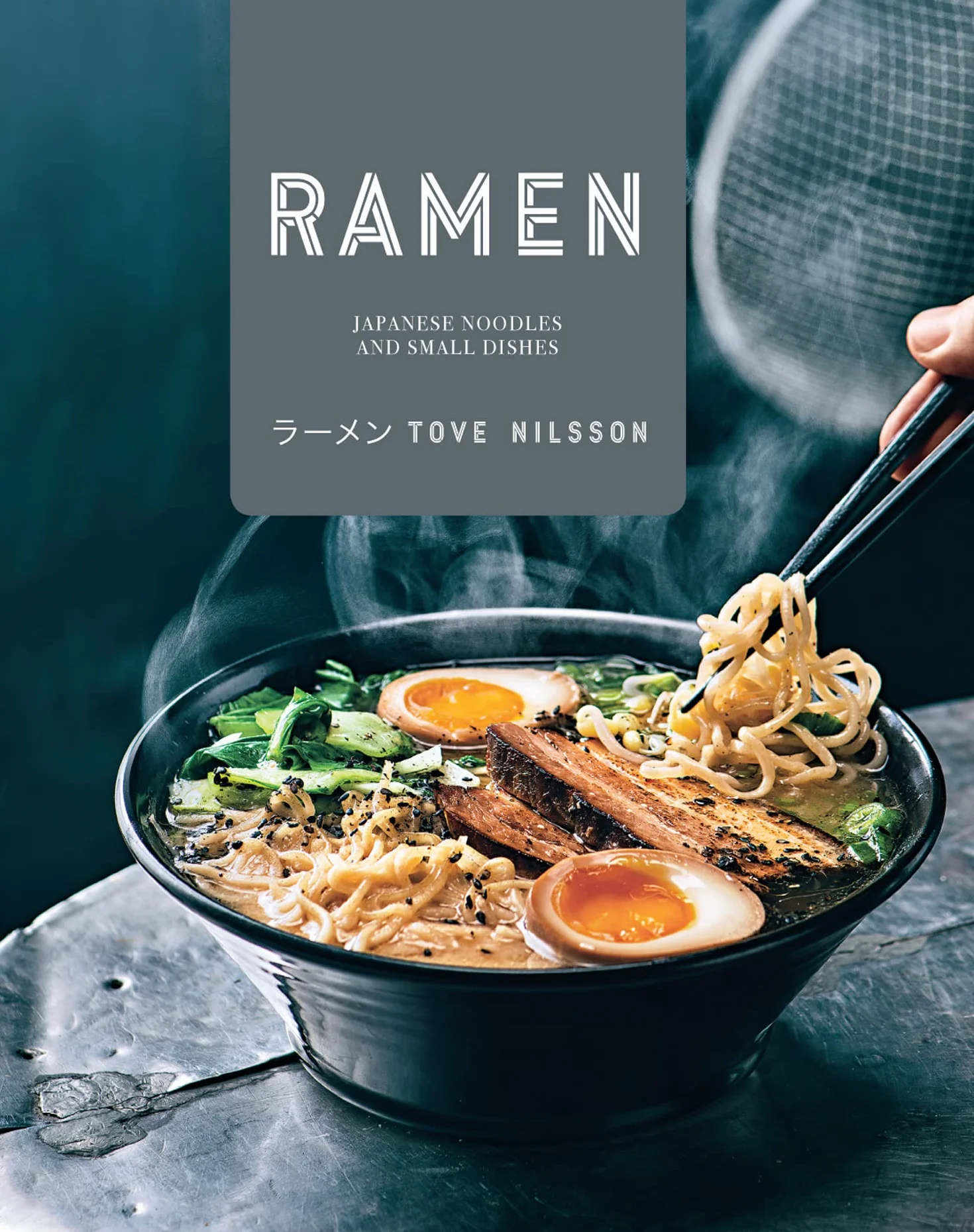 Ramen: The Japanese-inspired cookbook packed with fresh and healthy recipes for home chefs
