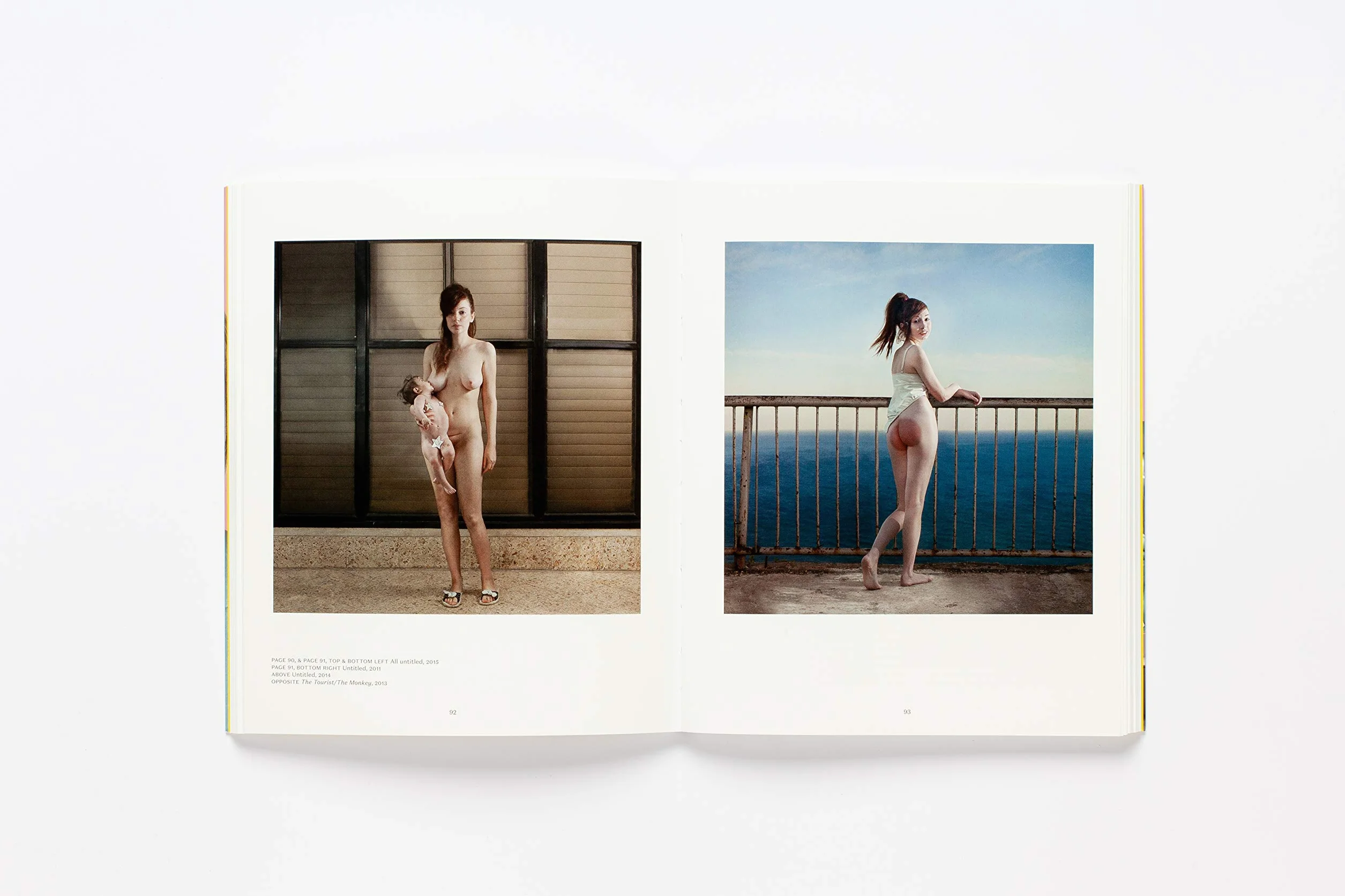Girl on Girl: Art and Photography in the Age of the Female Gaze (40 Artists Redefining the Fields of Fashion, Art, Advertising and Photojournalism)