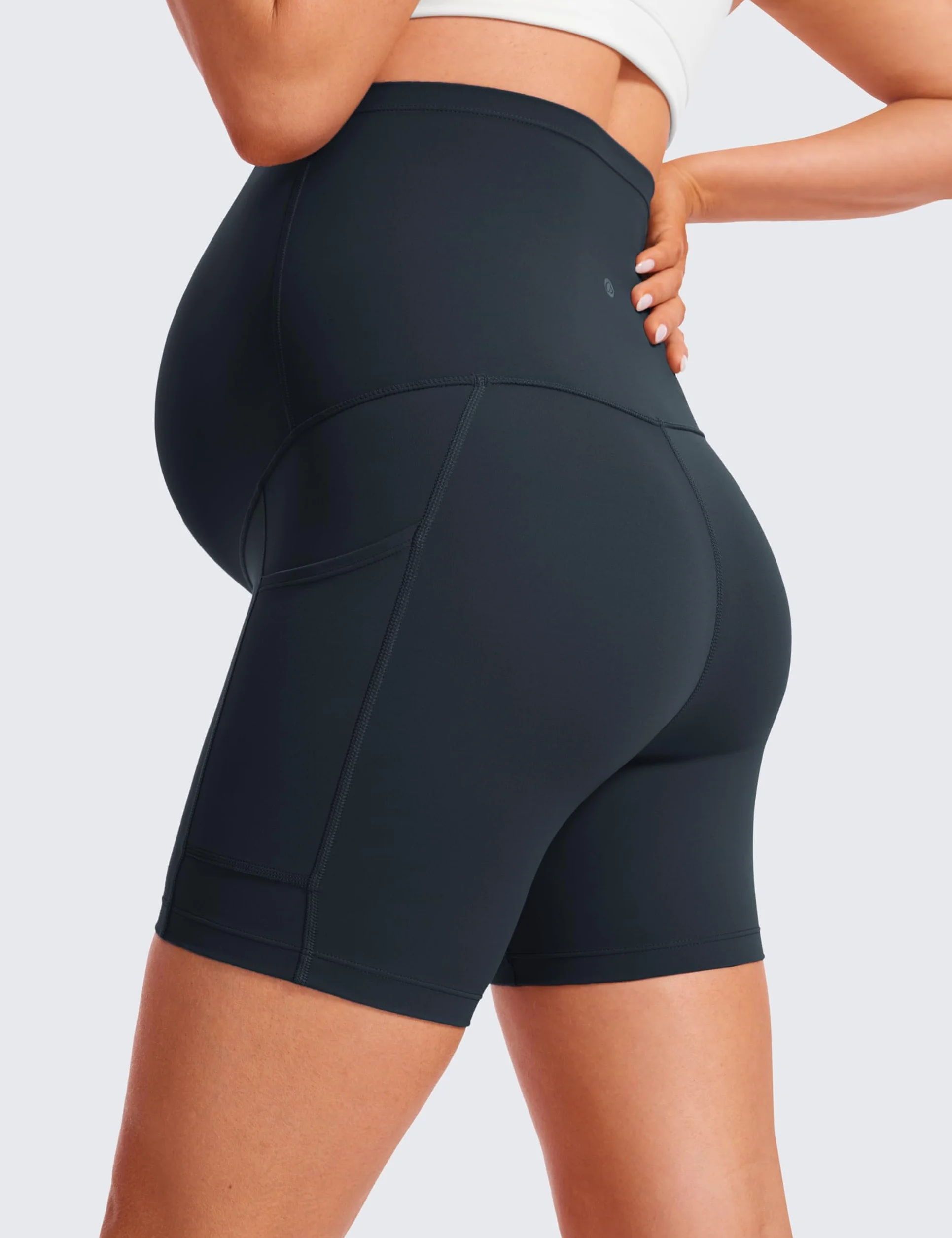 CRZ YOGA Damskie spodenki ciążowe Butterluxe do jogi typu biker z kieszeniami 13/20cm – zakrywające brzuch do ćwiczeń w ciąży